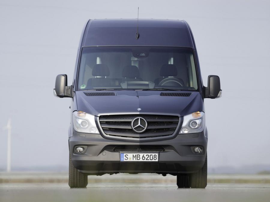  Mercedes-Benz Sprinter LWB High Roof Van 2013 года  (фото 3 из 7)